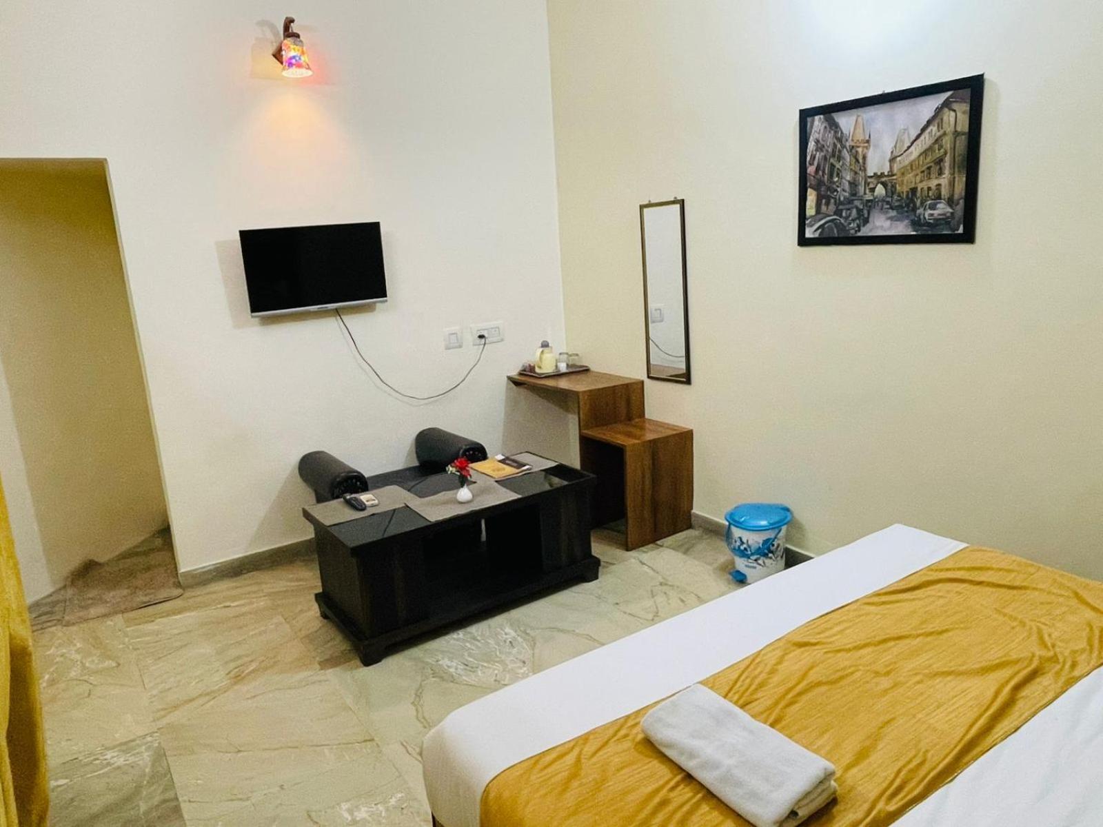 Shankar Vilaas -A Boutique Stay Forigners Choice Near Ghats And Temples Varanasi Exterior foto